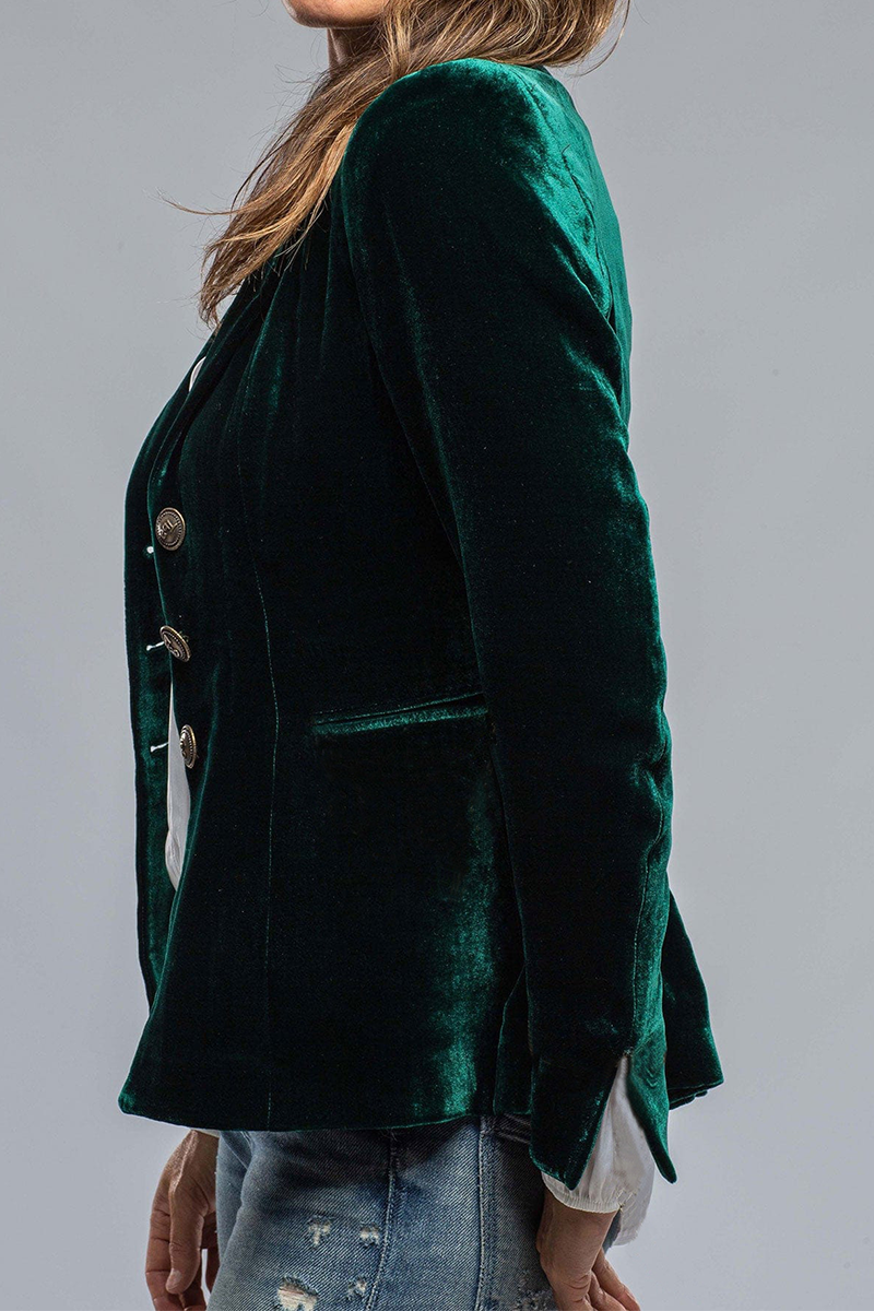 Claudette | Retro Velvet Blazer with Pockets Women