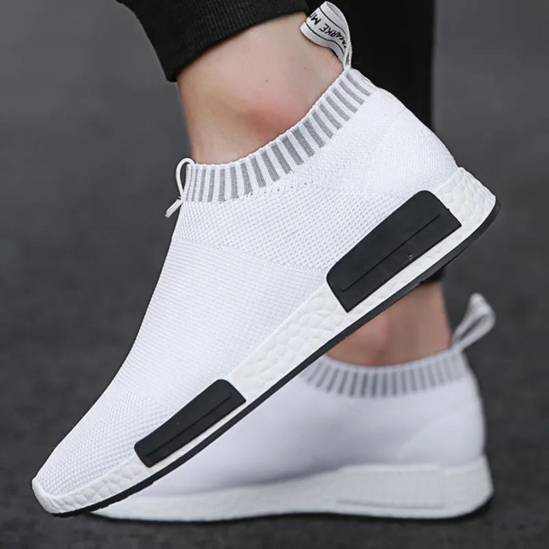Leo | Slip-On Knit Sneakers | Cushioned Lightweight Sole | Men