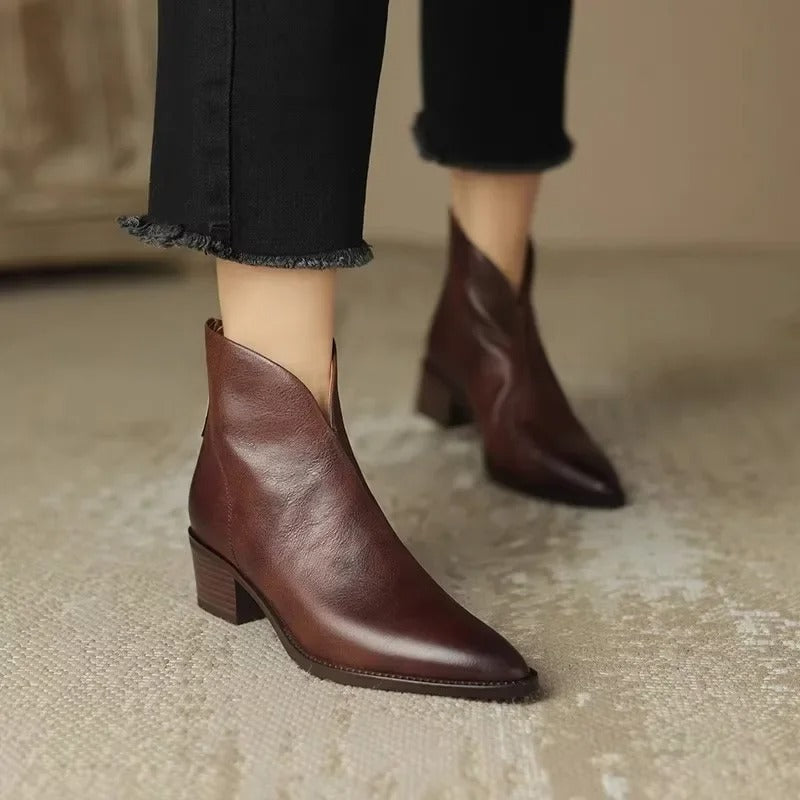 Elegant Retro Ankle Boots with Heel for Women | Chic & Ideal for Autumn 1